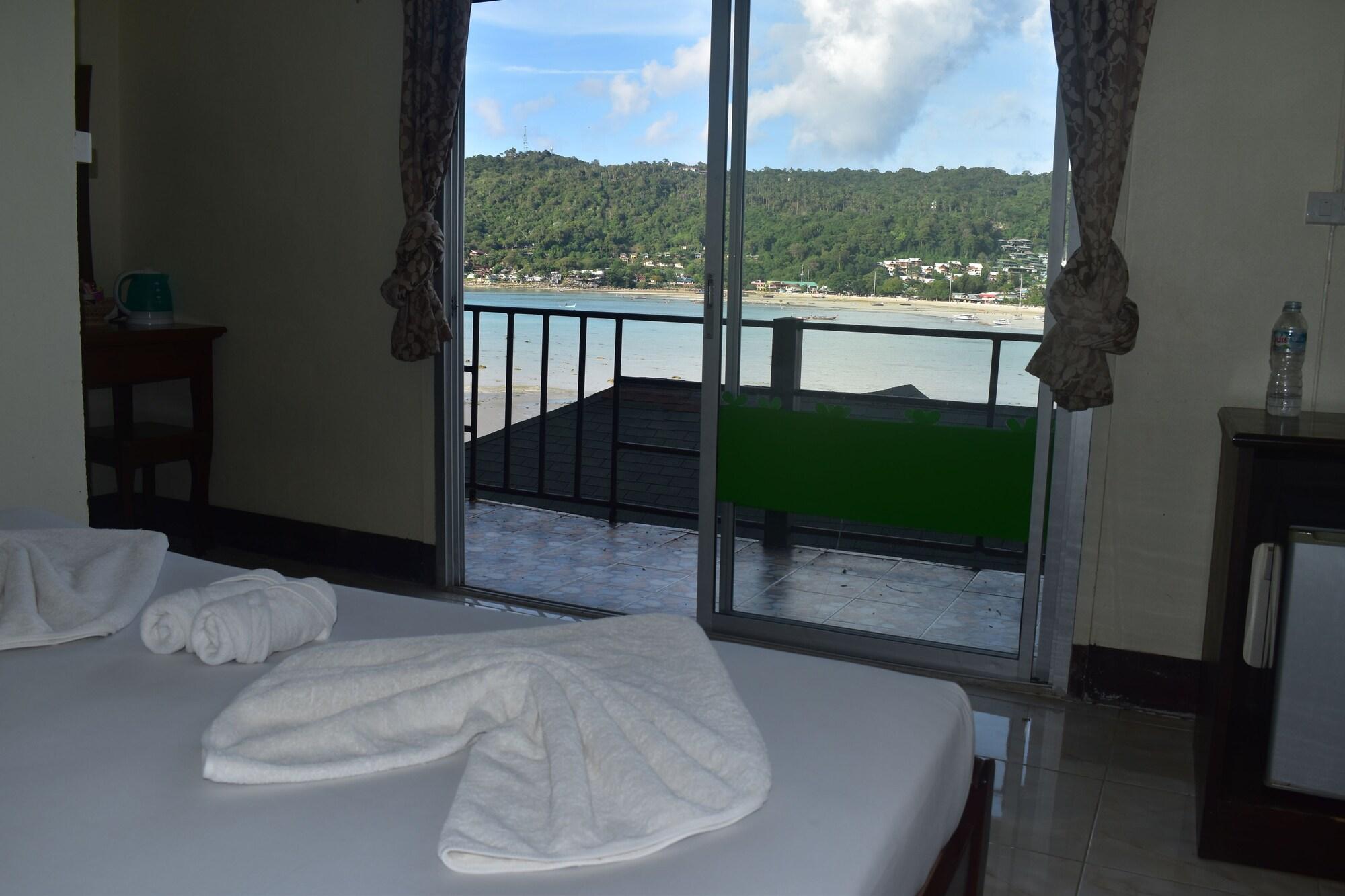 Phi Phi Beach Front Resort Eksteriør bilde